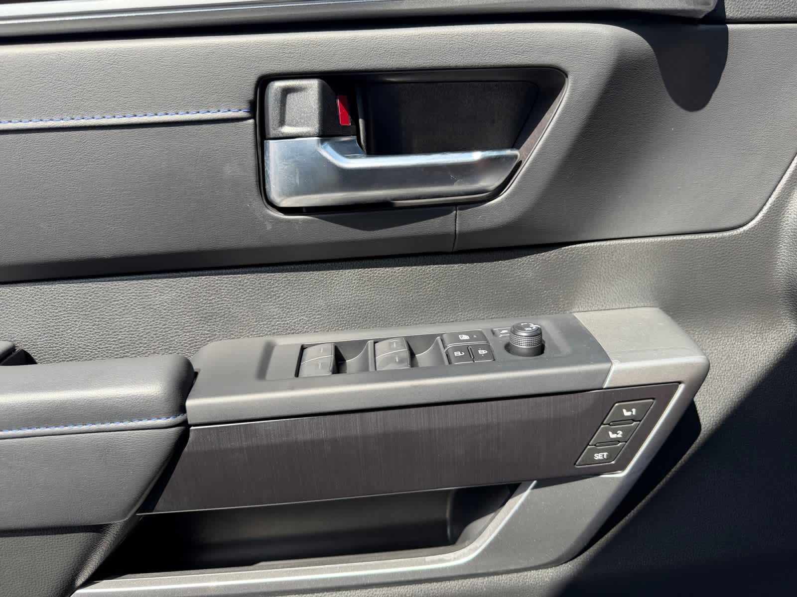 2025 Toyota Sequoia Platinum