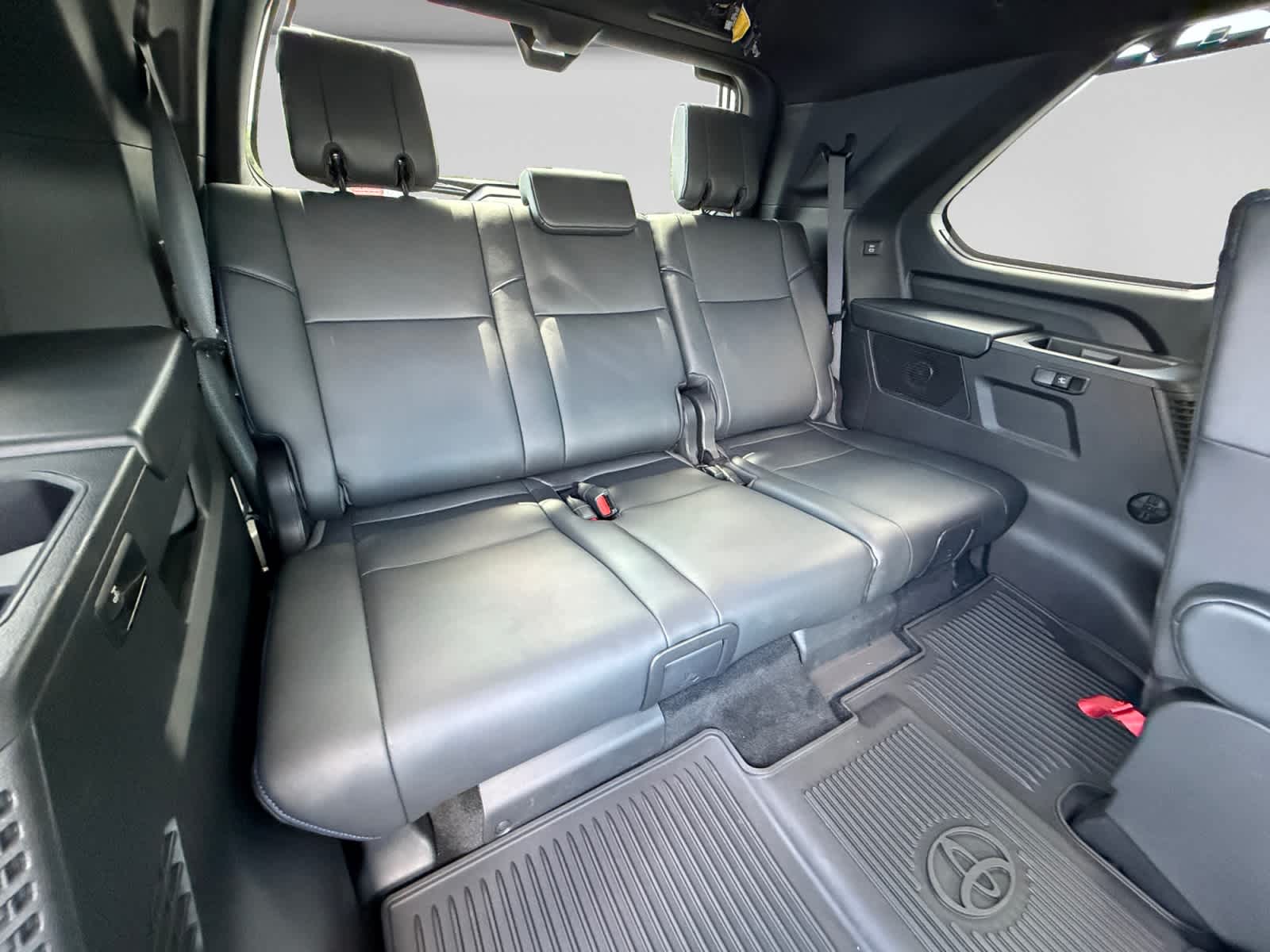 2025 Toyota Sequoia Platinum