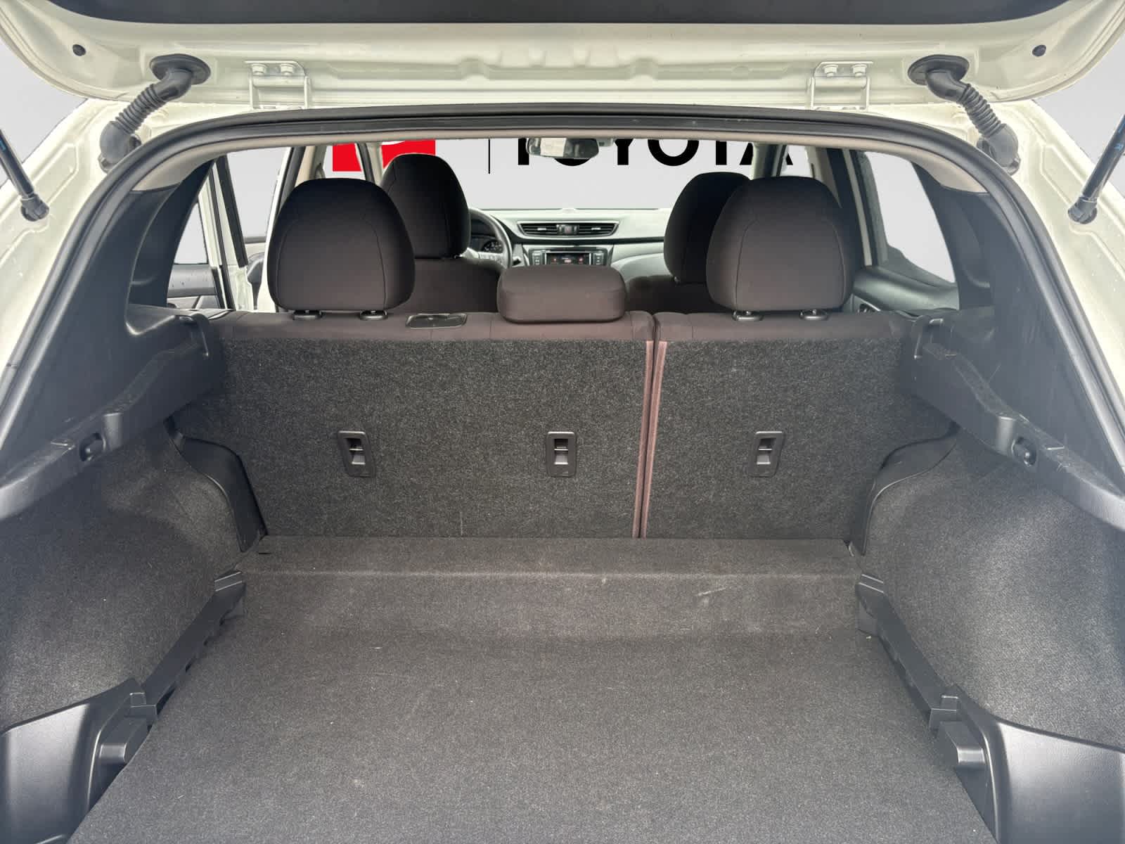 2022 Nissan Rogue Sport S