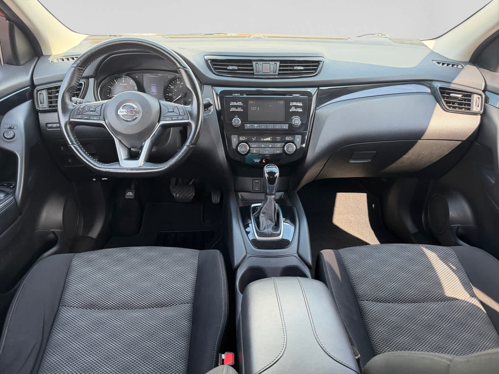 2017 Nissan Rogue Sport SV