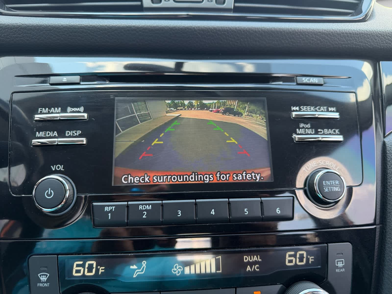 2017 Nissan Rogue Sport SV