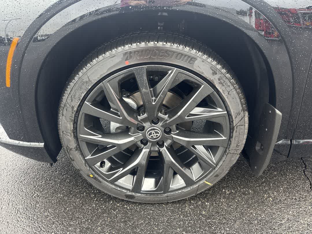 2026 Toyota Crown Signia Limited