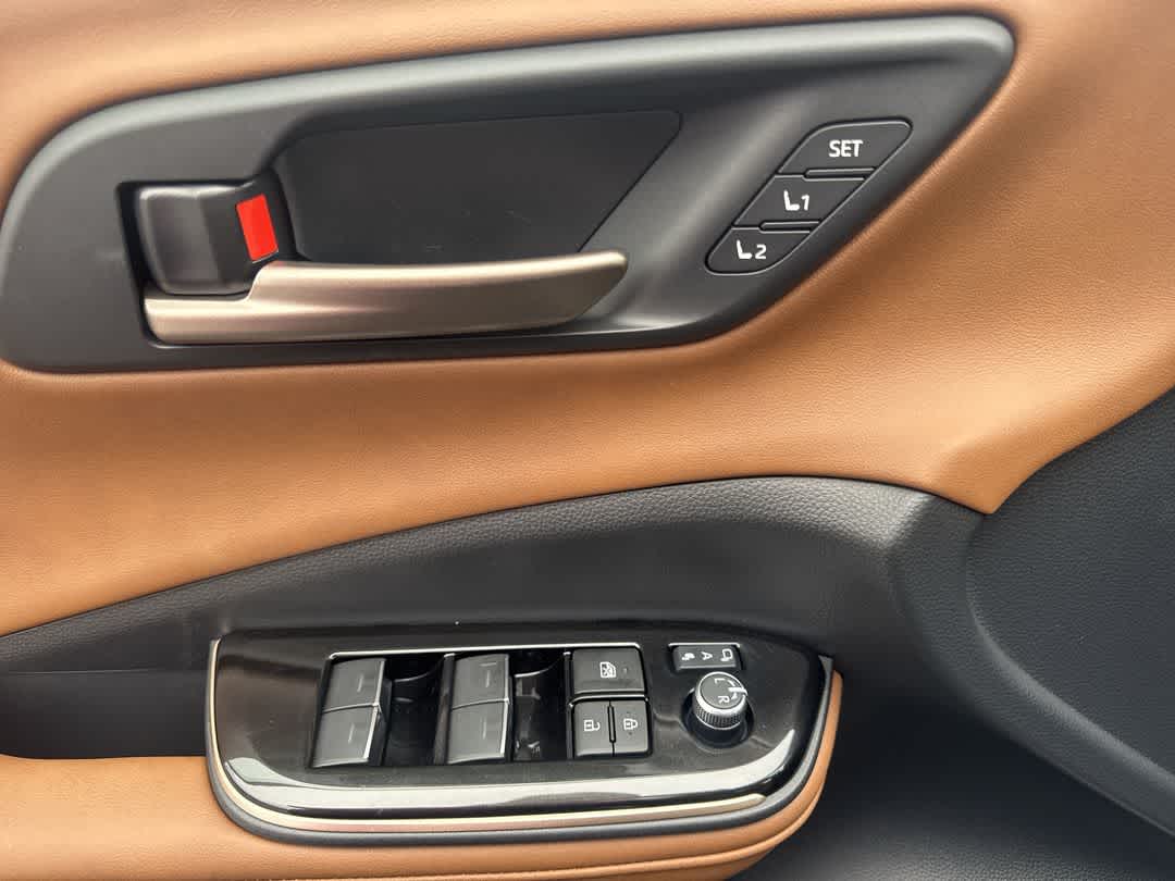 2026 Toyota Crown Signia Limited