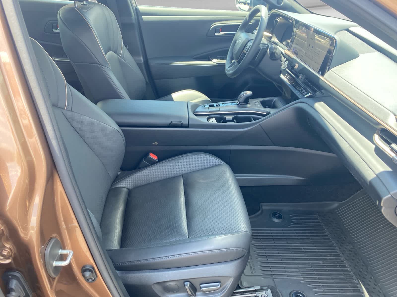 2023 Toyota Crown Platinum