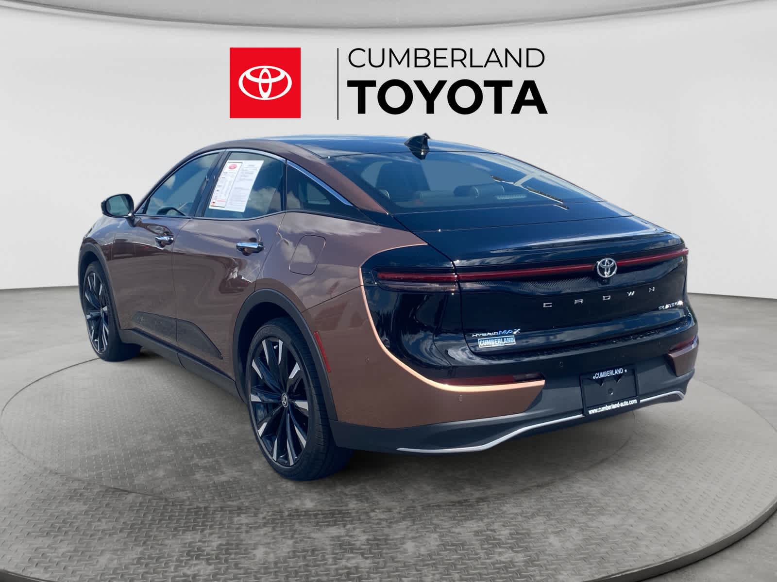2023 Toyota Crown Platinum