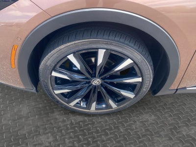 2023 Toyota Crown Platinum