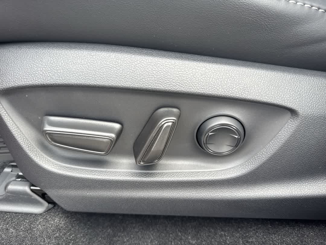 2026 Toyota Crown Platinum