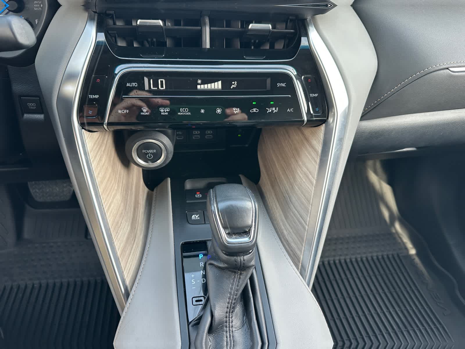 2024 Toyota Venza XLE