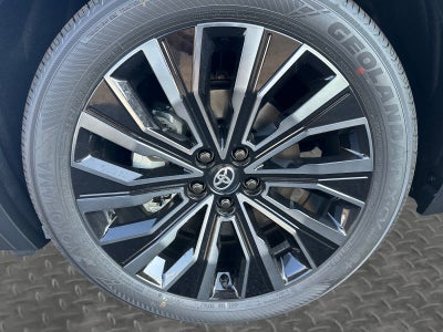 2026 Toyota C-HR XSE