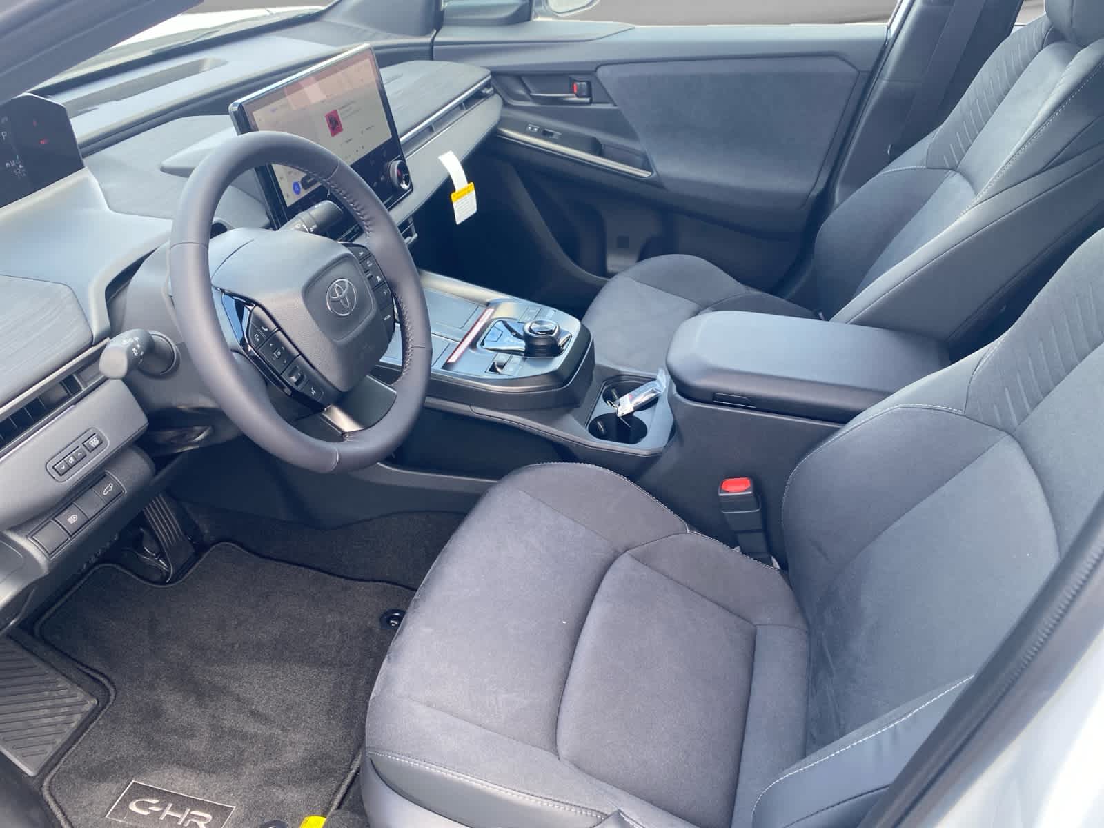 2026 Toyota C-HR XSE
