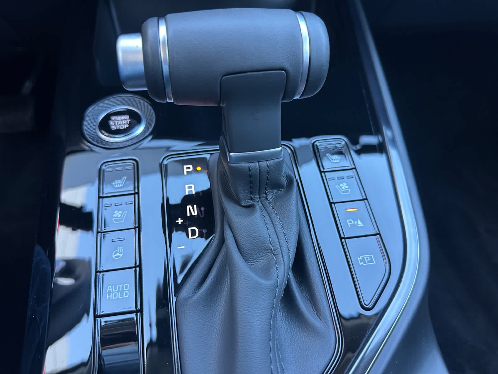 2026 Kia Niro SX
