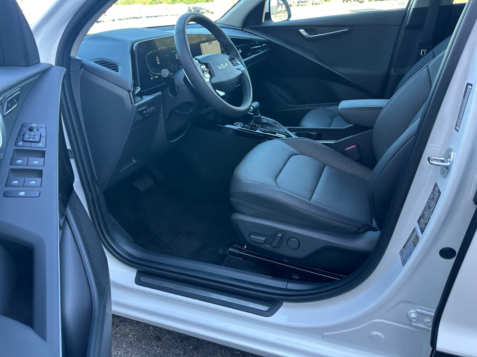 2026 Kia Niro SX