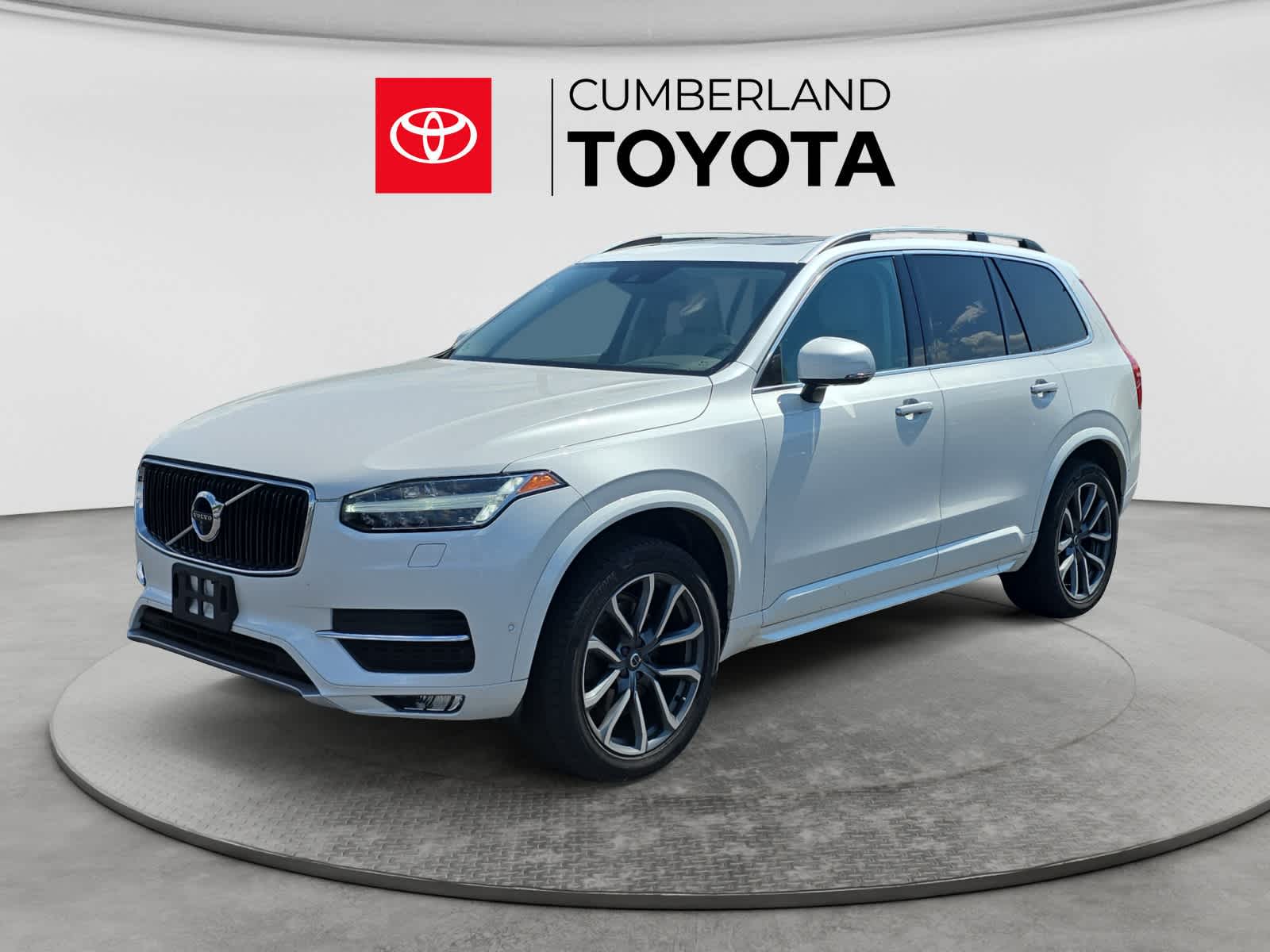 2018 Volvo XC90 Momentum