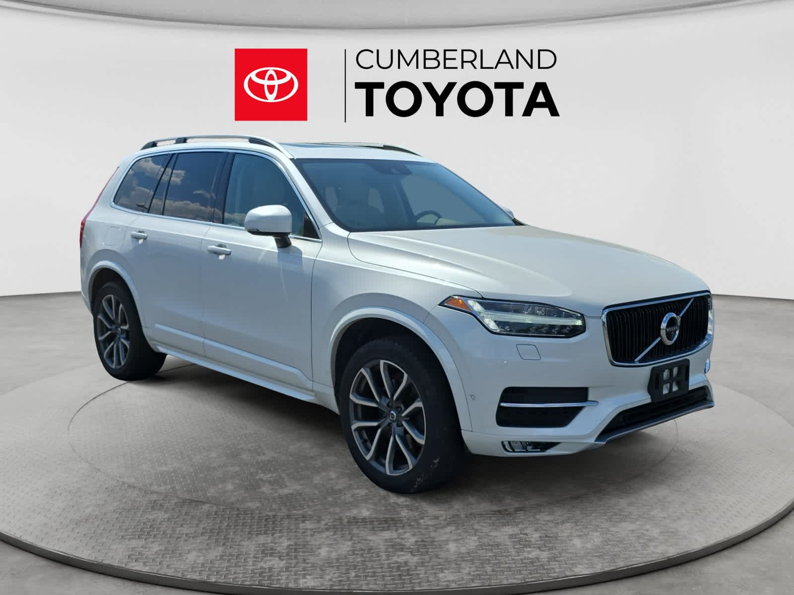 2018 Volvo XC90 Momentum
