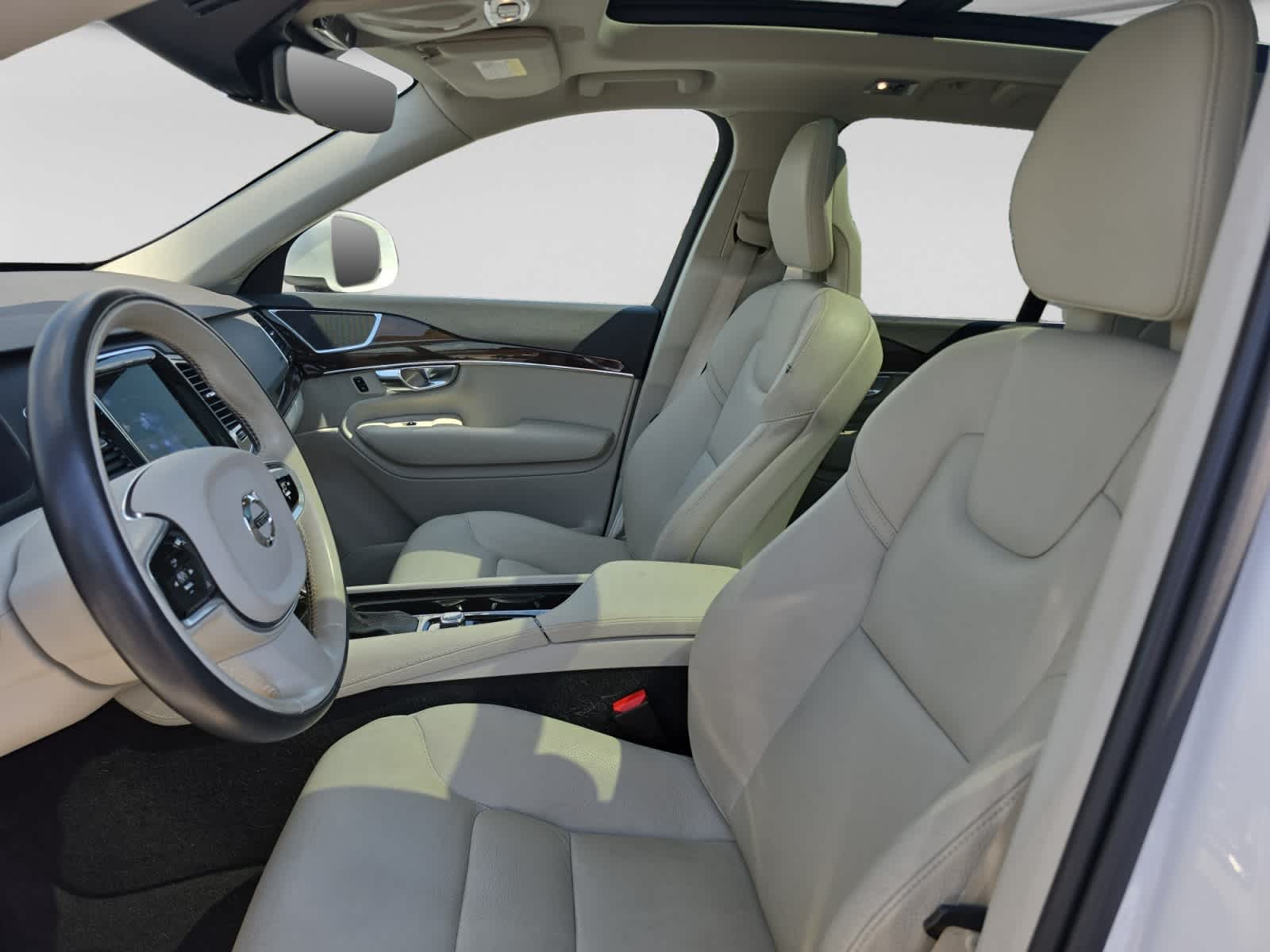 2018 Volvo XC90 Momentum