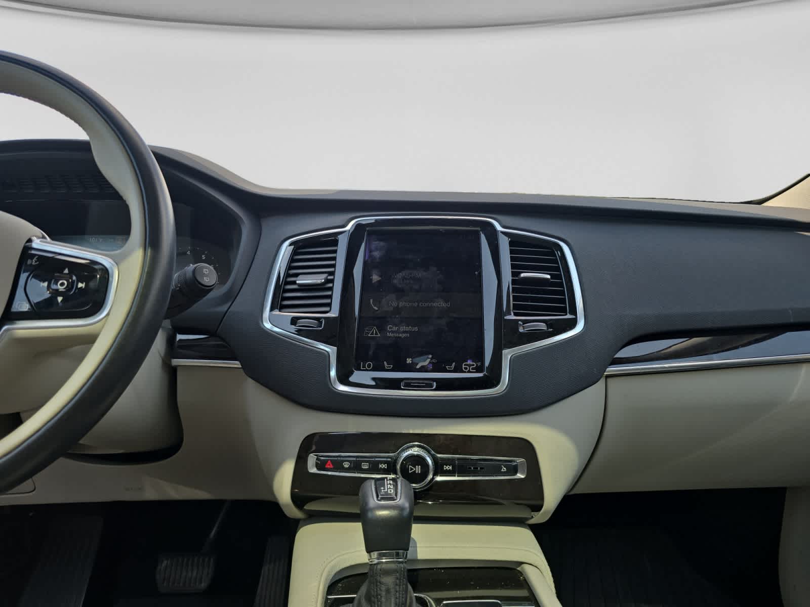 2018 Volvo XC90 Momentum