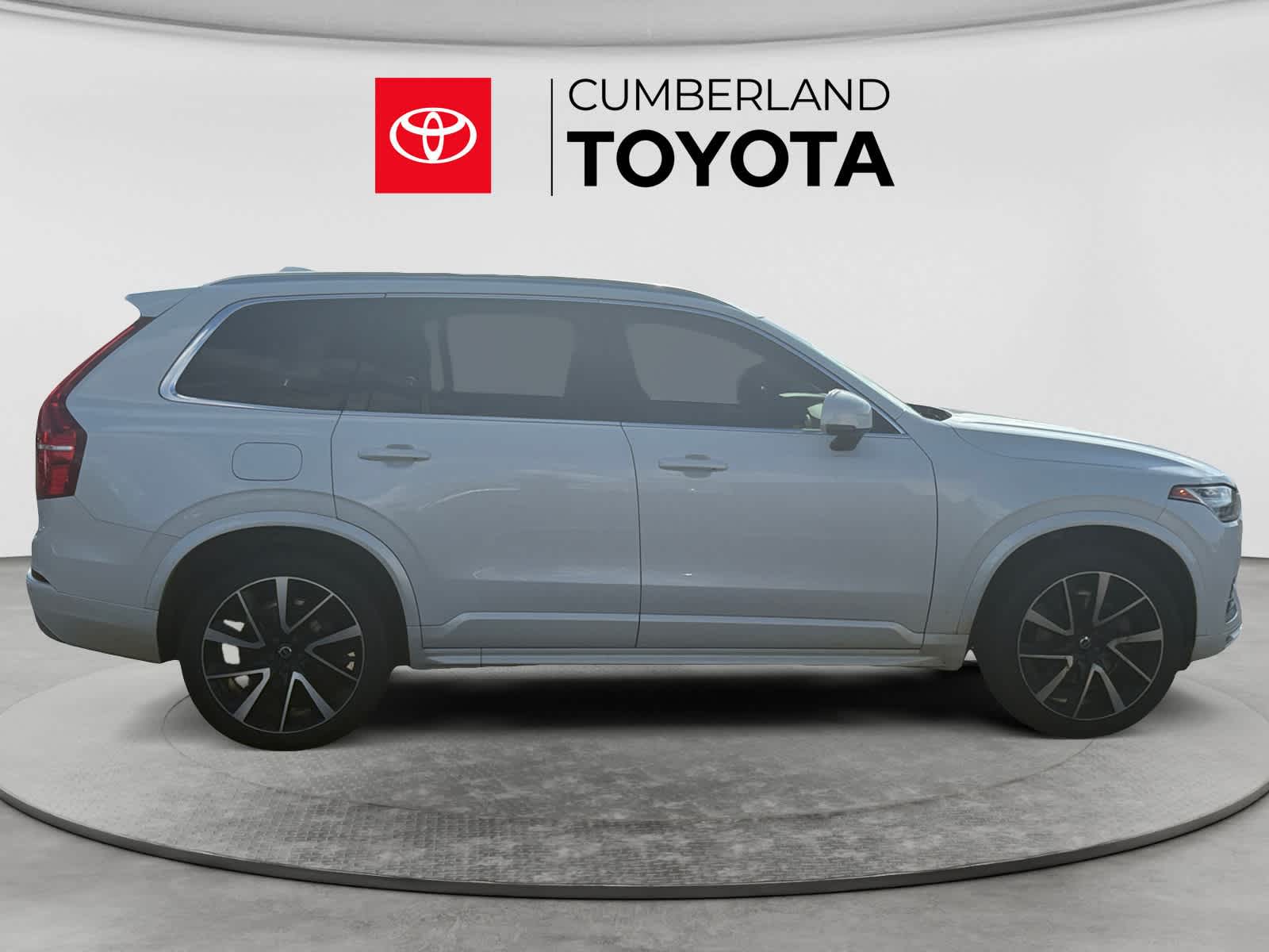 2020 Volvo XC90 Momentum