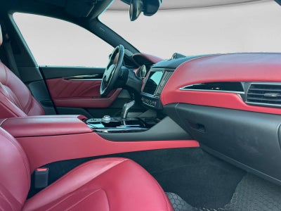 2022 Maserati Levante Modena